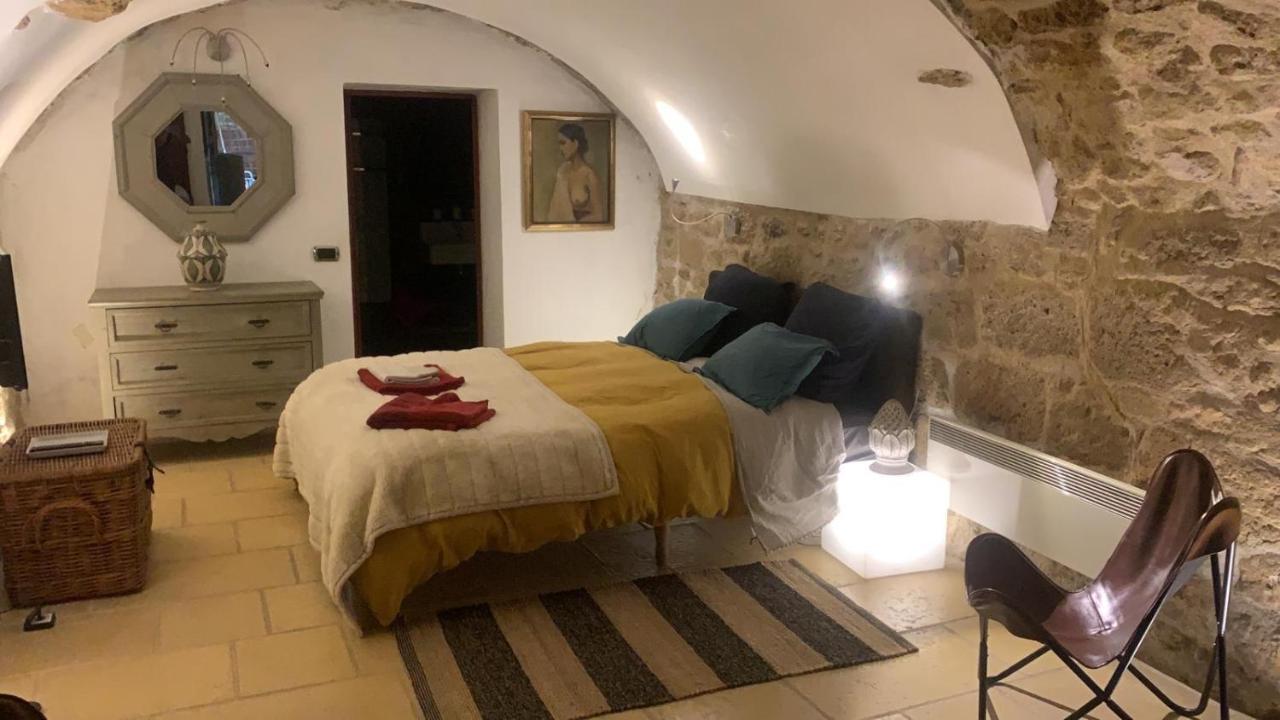 La Villageoise, Chambre Troglodyte Pitoresque Au Coeur Du Village Rognes Buitenkant foto