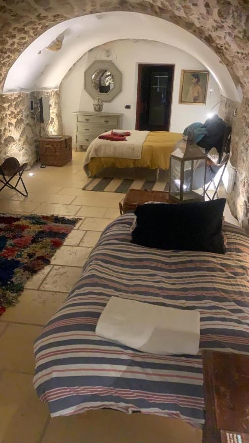 La Villageoise, Chambre Troglodyte Pitoresque Au Coeur Du Village Rognes Buitenkant foto